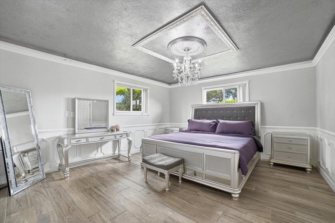 22-Bedroom3