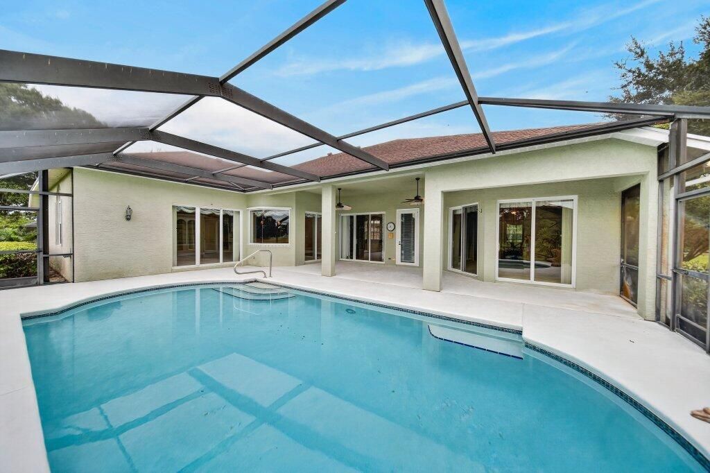 pool1.jpg-SMALL