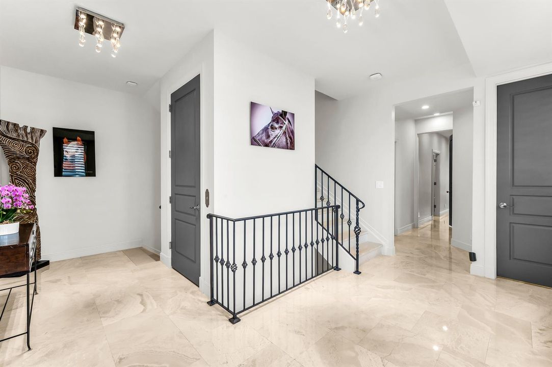 2nd Floor Foyer