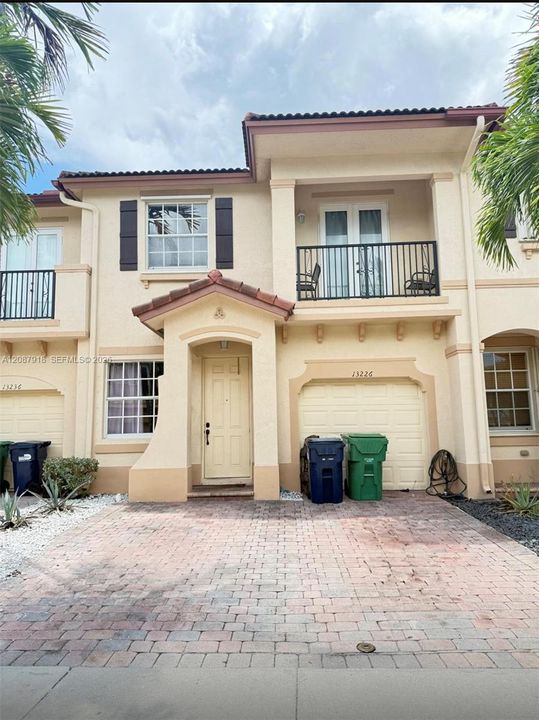 En Venta: $390,000 (3 camas, 2 baños, 1670 Pies cuadrados)