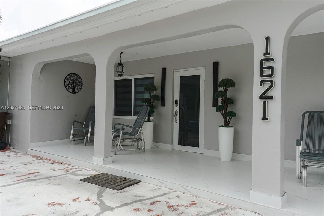 На продажу: $779,995 (4 спален, 3 ванн, 1827 Квадратных фут)