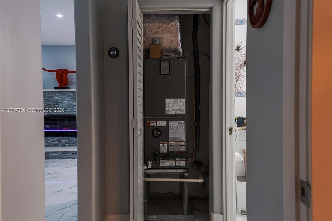На продажу: $779,995 (4 спален, 3 ванн, 1827 Квадратных фут)