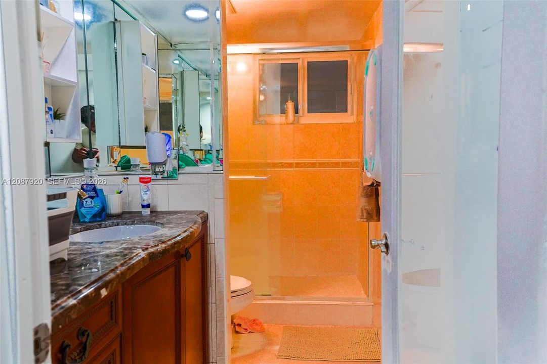 На продажу: $779,995 (4 спален, 3 ванн, 1827 Квадратных фут)