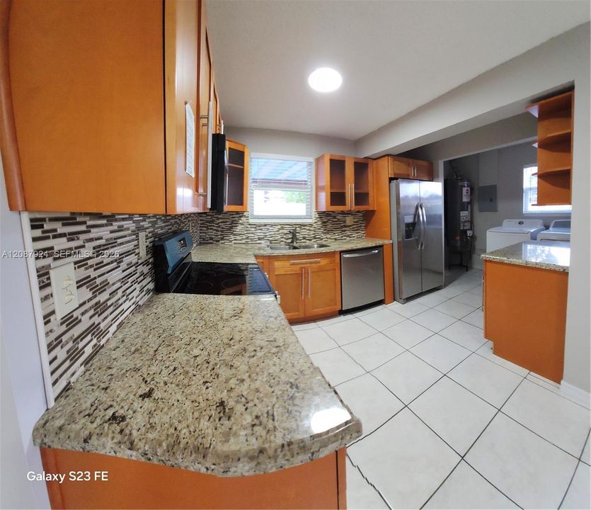 For Rent: $3,600 (4 beds, 2 baths, 1185 Square Feet)