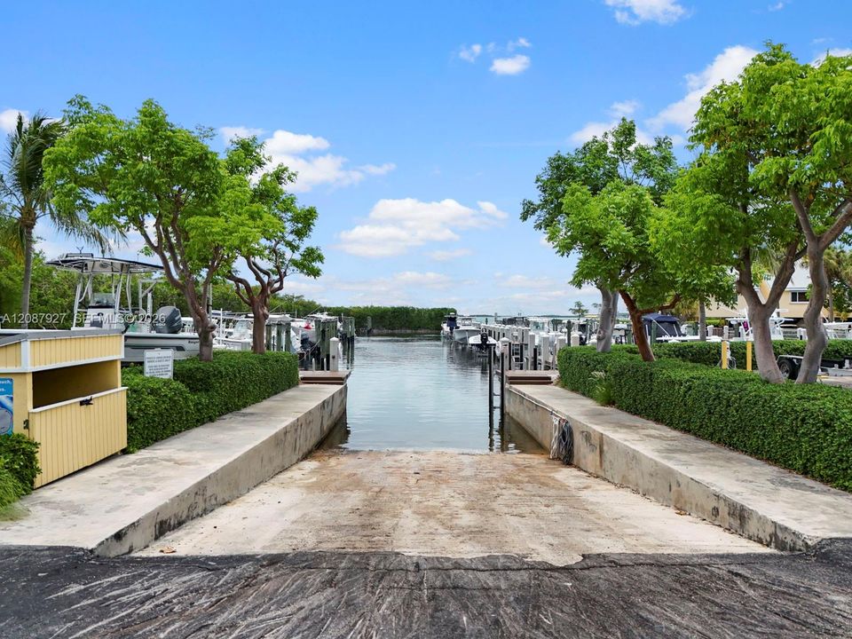 En Venta: $449,500 (2 camas, 2 baños, 778 Pies cuadrados)