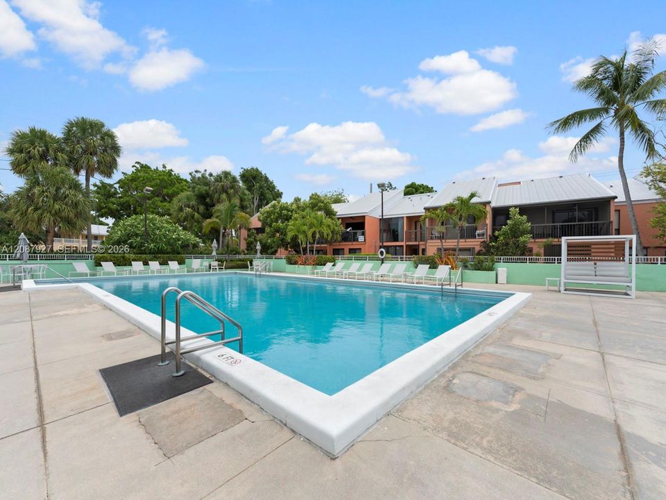 En Venta: $449,500 (2 camas, 2 baños, 778 Pies cuadrados)