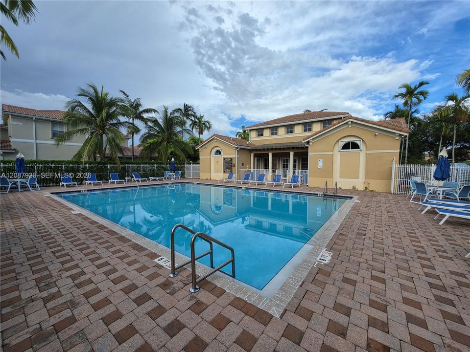 For Sale: $539,000 (3 beds, 2 baths, 1452 Square Feet)