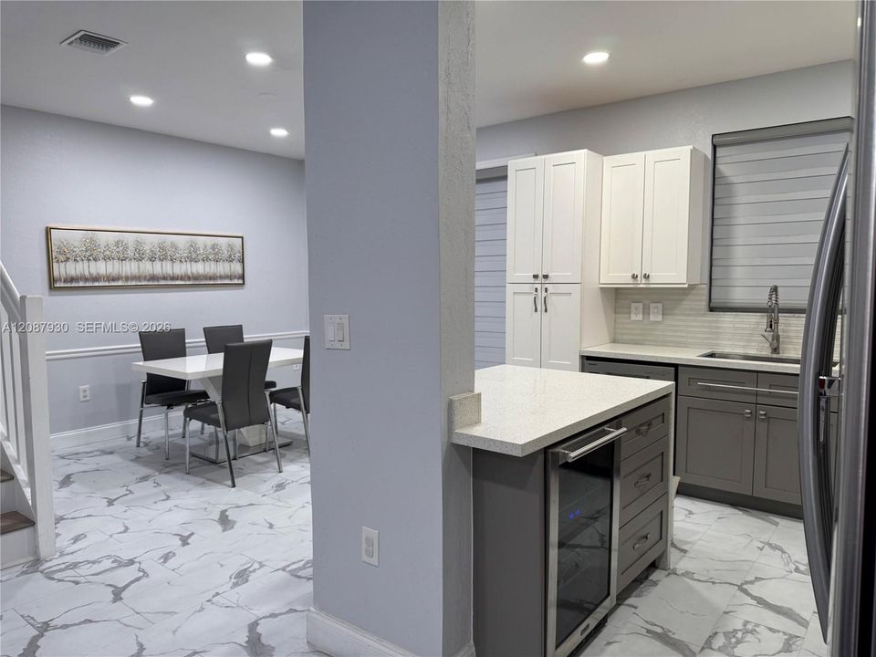 En Venta: $539,000 (3 camas, 2 baños, 1452 Pies cuadrados)