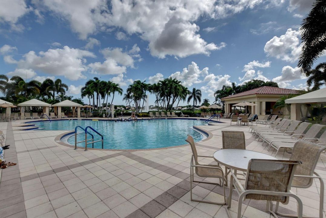 61-web-or-mls-49_valencia isles (11)