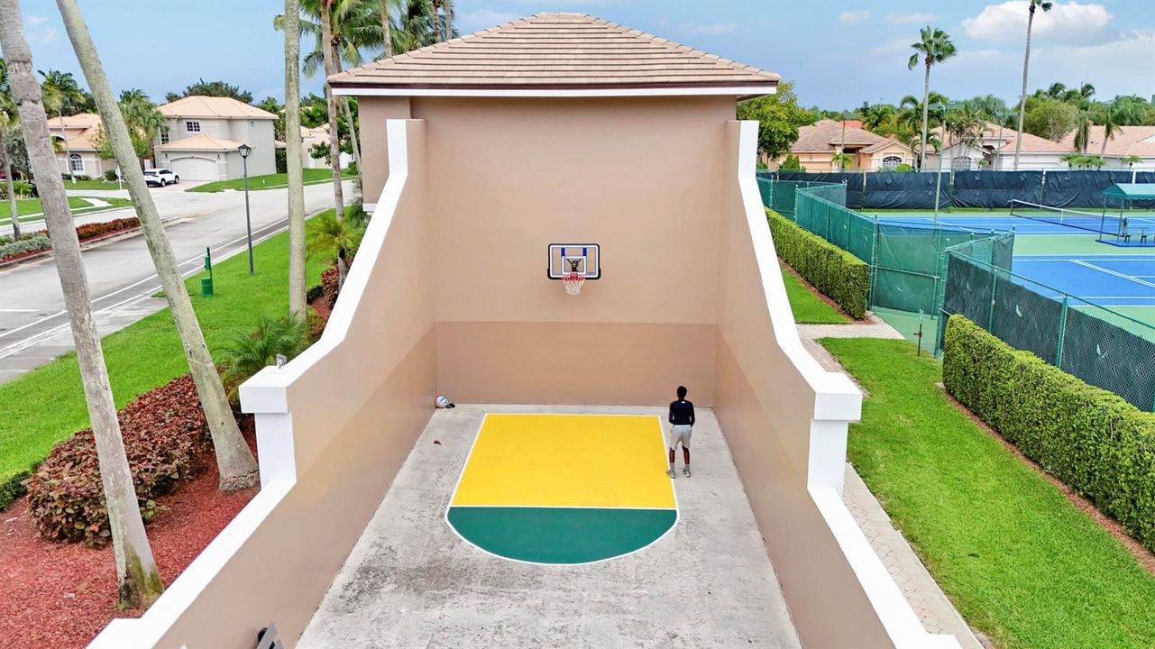 Handball Court