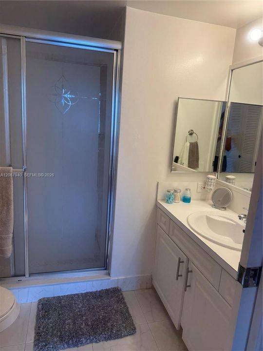 В аренду: $2,500 (2 спален, 2 ванн, 966 Квадратных фут)