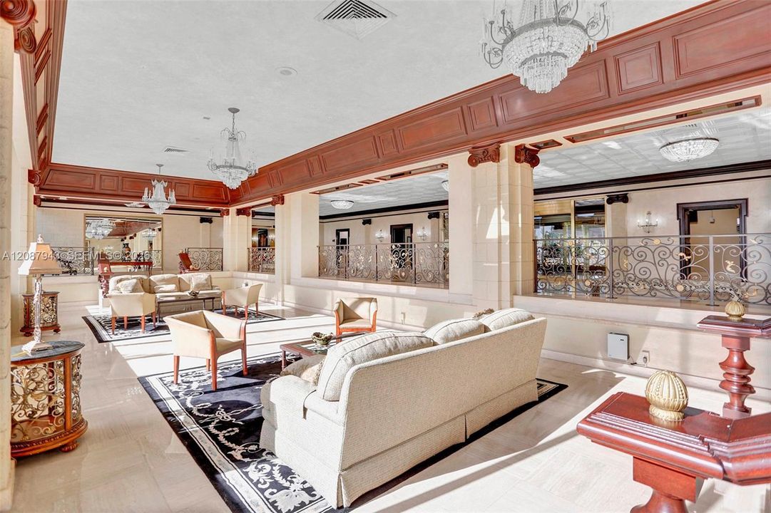 В аренду: $4,700 (2 спален, 2 ванн, 1312 Квадратных фут)