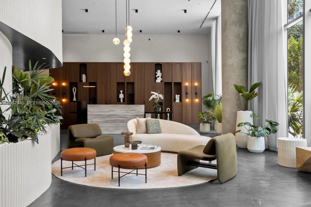 Building's Lobby