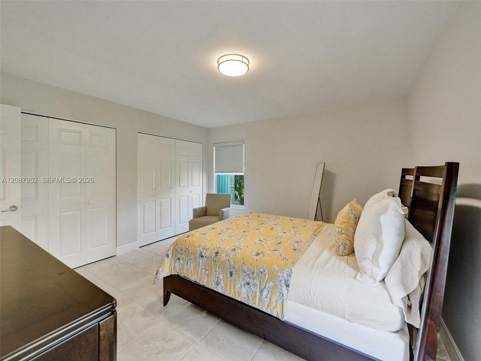 For Sale: $264,900 (2 beds, 2 baths, 1088 Square Feet)