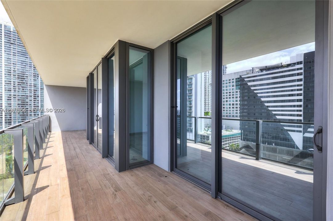 En Venta: $1,235,000 (3 camas, 3 baños, 1771 Pies cuadrados)