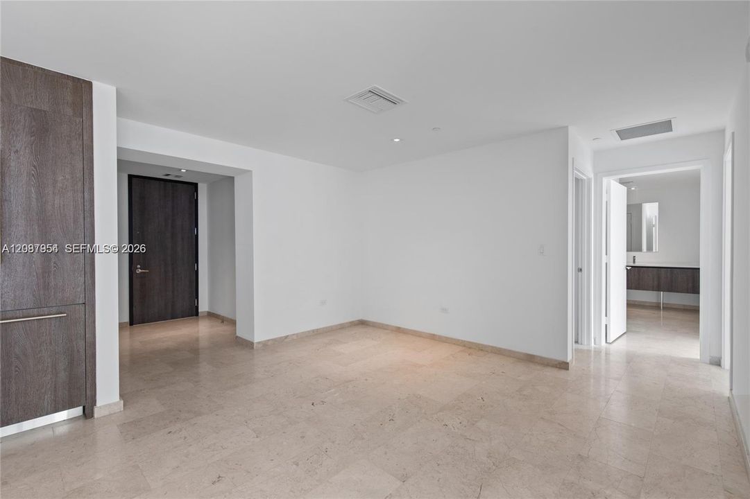 En Venta: $1,235,000 (3 camas, 3 baños, 1771 Pies cuadrados)
