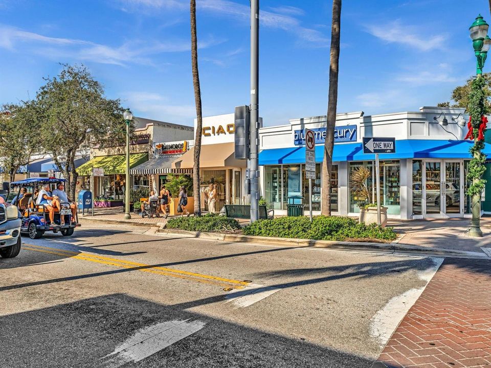 Atlantic Ave Dining - Shops 2