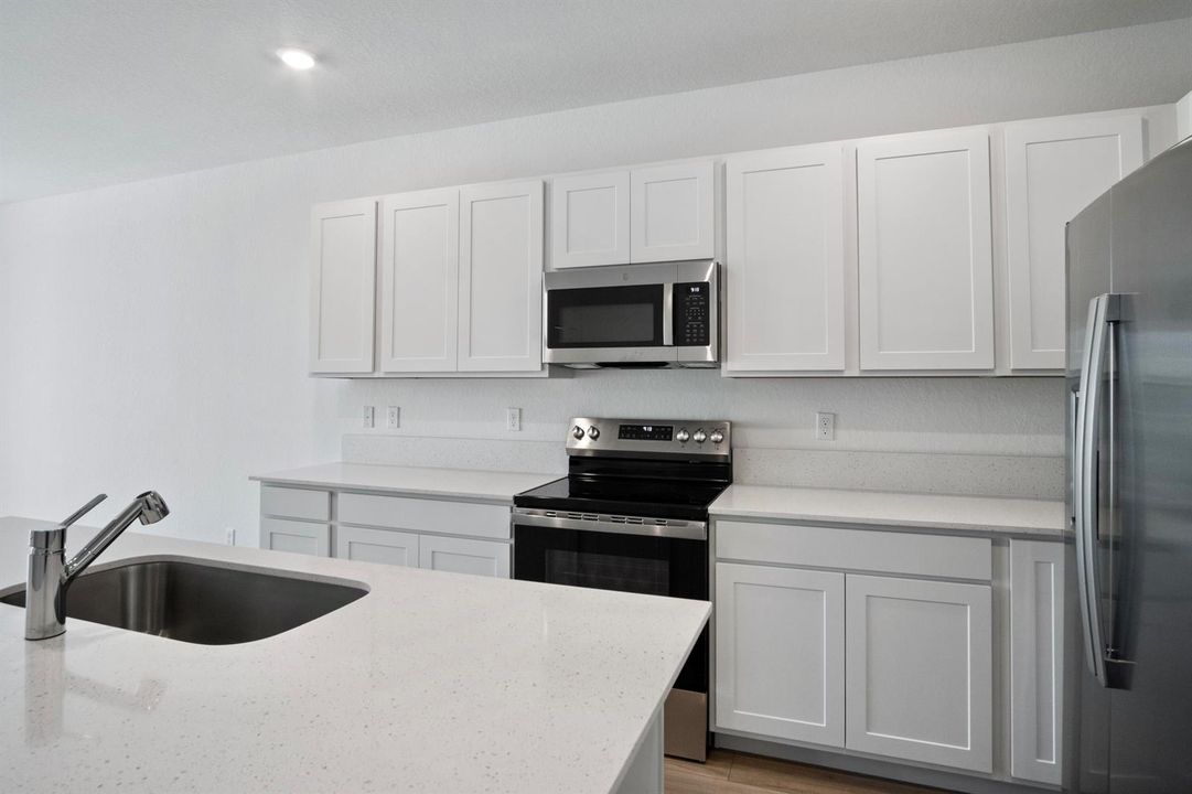 Kitchen R.jpg-FULL