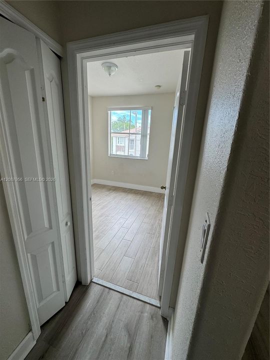 В аренду: $1,750 (2 спален, 2 ванн, 930 Квадратных фут)