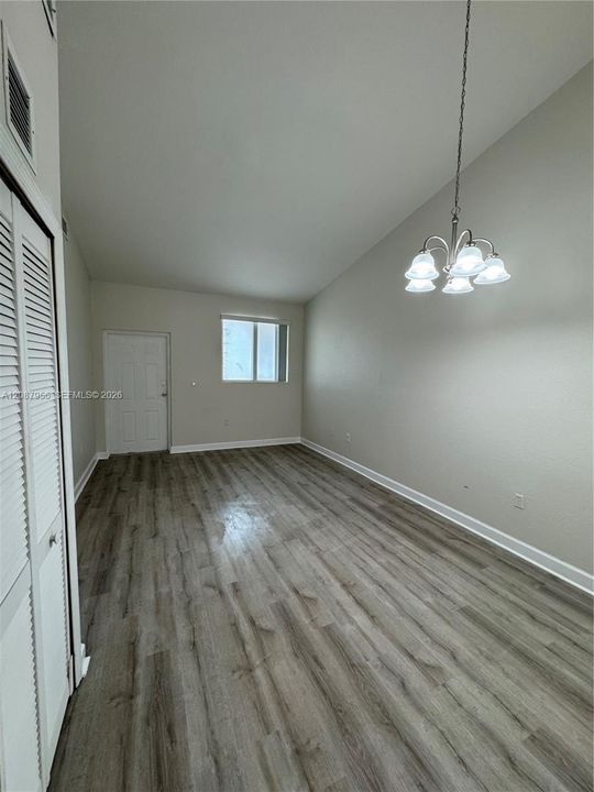 В аренду: $1,750 (2 спален, 2 ванн, 930 Квадратных фут)