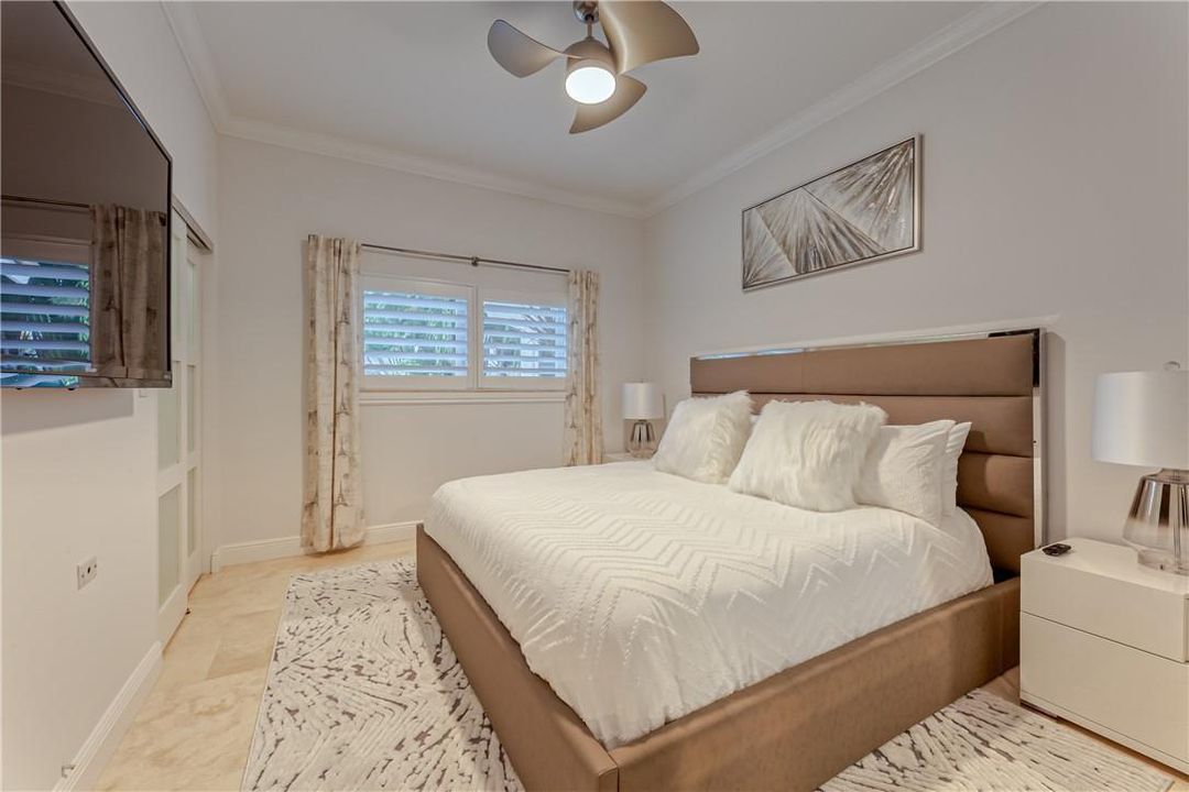 Bedroom #2/ King Size