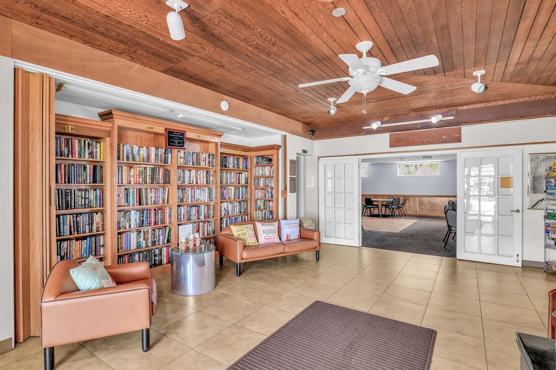8338 E Club Rd, Boca Raton -33