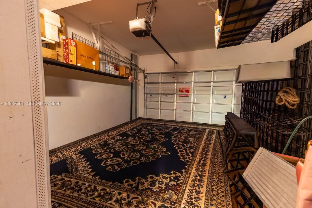 For Sale: $550,000 (3 beds, 2 baths, 1368 Square Feet)