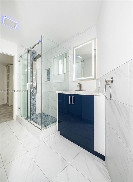En Renta: $3,950 (3 camas, 2 baños, 1450 Pies cuadrados)