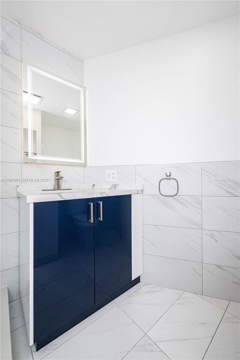 En Renta: $3,950 (3 camas, 2 baños, 1450 Pies cuadrados)