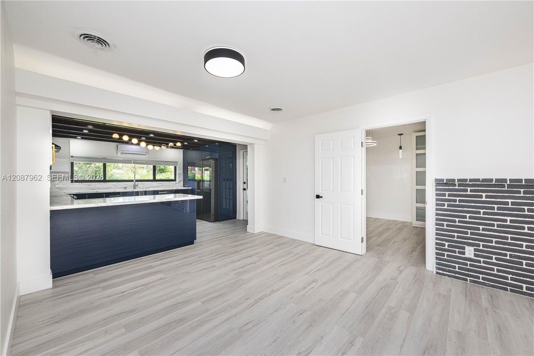 Living Space/Master Bedroom/Kitchen Layout