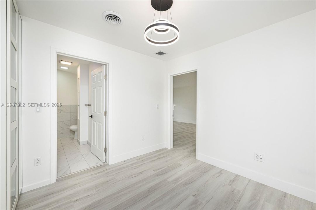 En Renta: $3,950 (3 camas, 2 baños, 1450 Pies cuadrados)