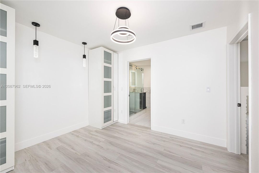 En Renta: $3,950 (3 camas, 2 baños, 1450 Pies cuadrados)