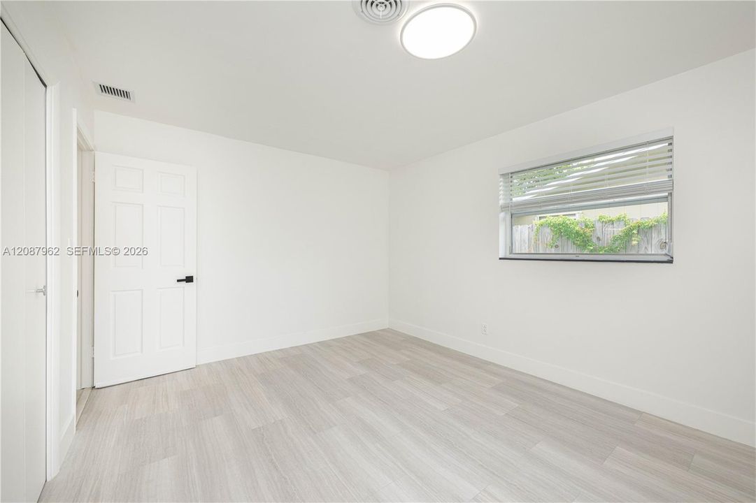 En Renta: $3,950 (3 camas, 2 baños, 1450 Pies cuadrados)