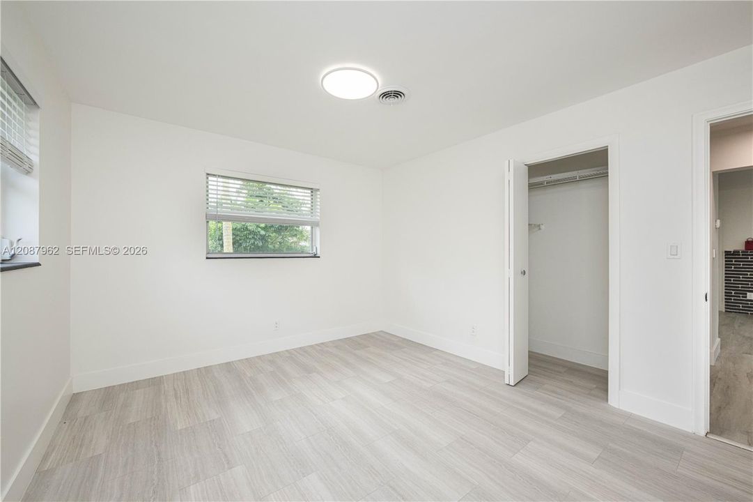 En Renta: $3,950 (3 camas, 2 baños, 1450 Pies cuadrados)