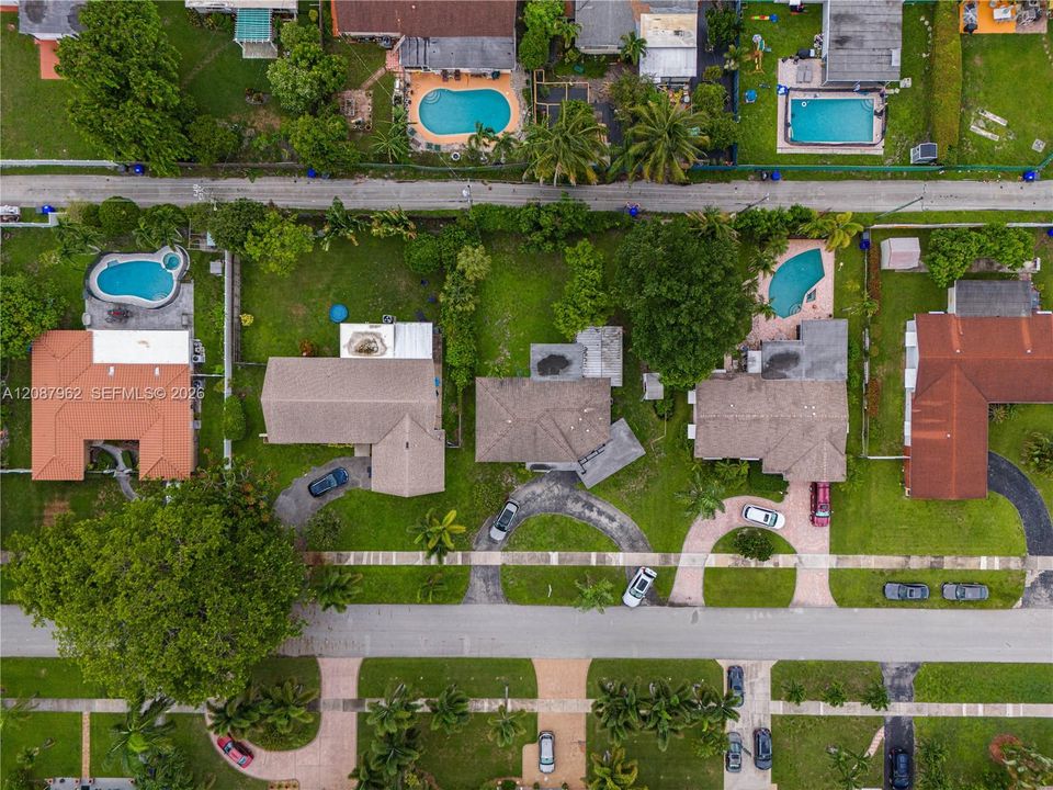 En Renta: $3,950 (3 camas, 2 baños, 1450 Pies cuadrados)