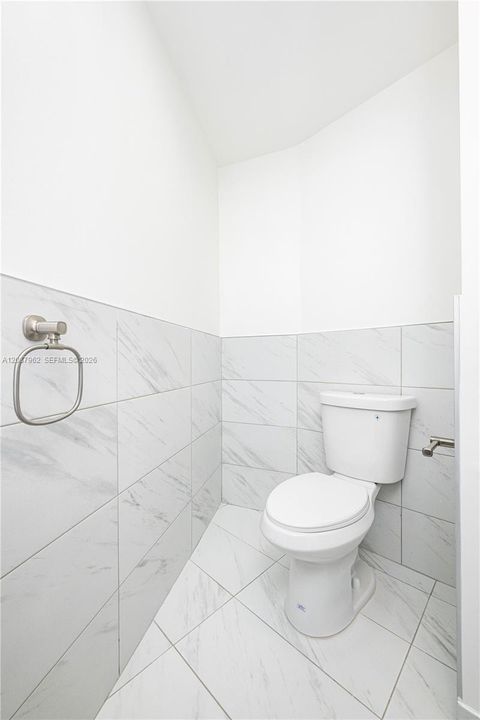 En Renta: $3,950 (3 camas, 2 baños, 1450 Pies cuadrados)