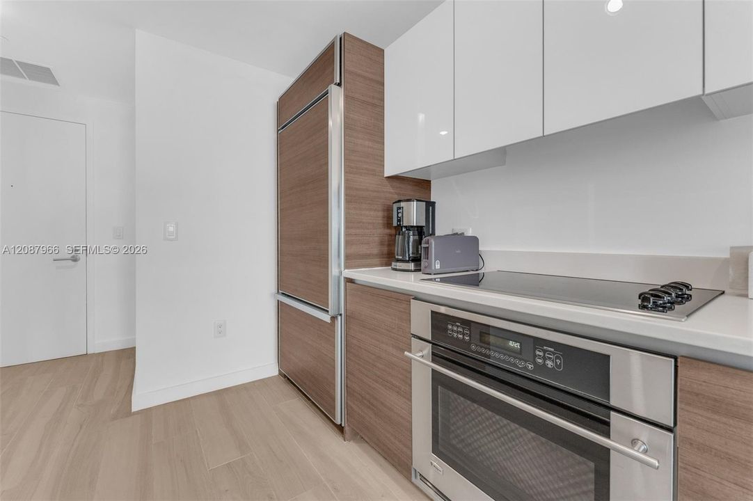 В аренду: $2,800 (0 спален, 1 ванн, 531 Квадратных фут)