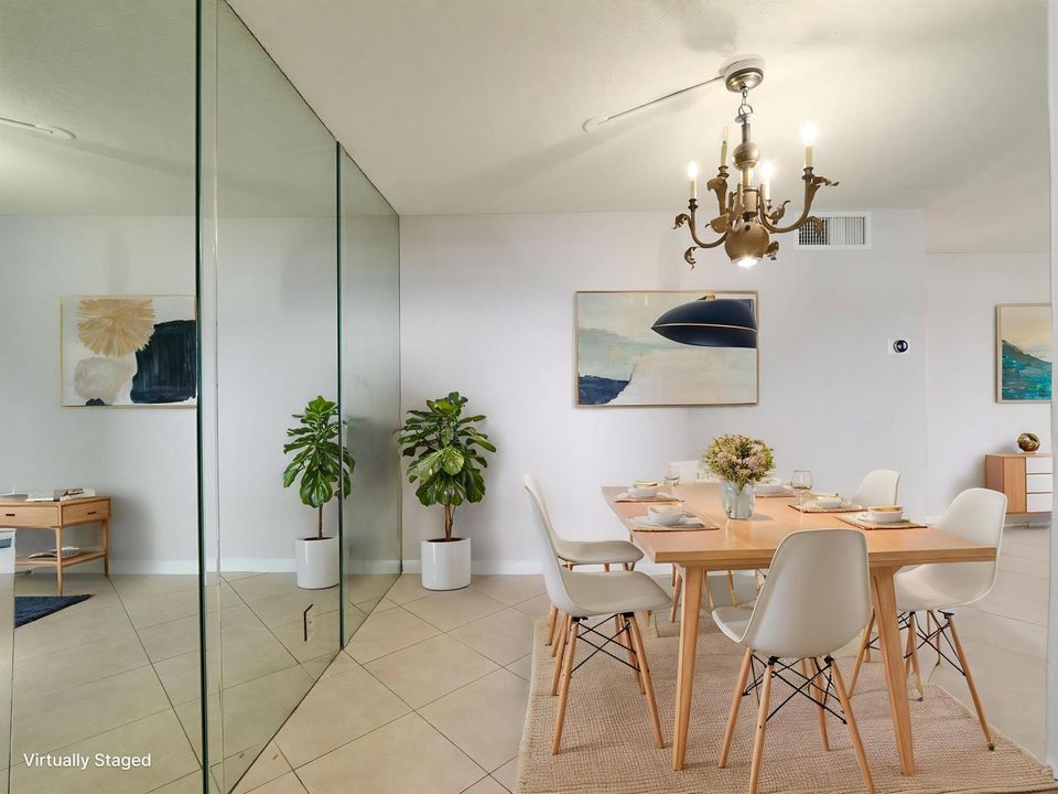 P1193336_HDR - Dining Room - Standard -