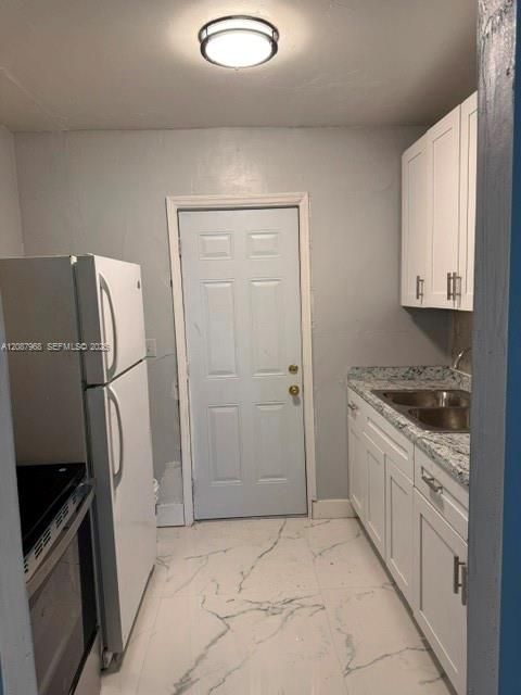 For Rent: $2,200 (2 beds, 1 baths, 750 Square Feet)