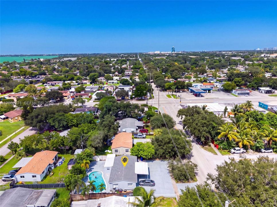 For Sale: $550,000 (4 beds, 2 baths, 1125 Square Feet)