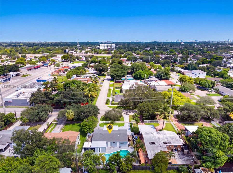 For Sale: $550,000 (4 beds, 2 baths, 1125 Square Feet)