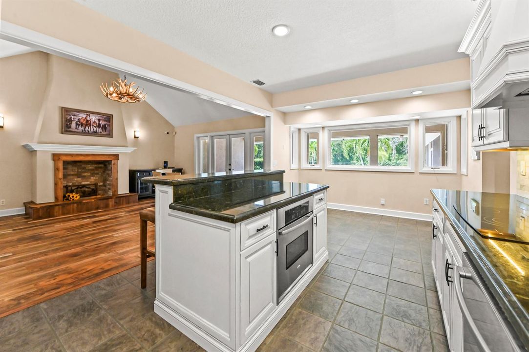 18 Kitchen 06