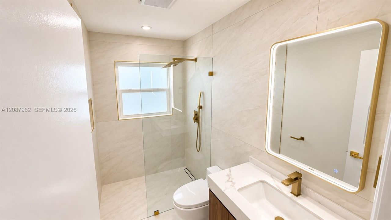 For Sale: $699,900 (3 beds, 2 baths, 1577 Square Feet)