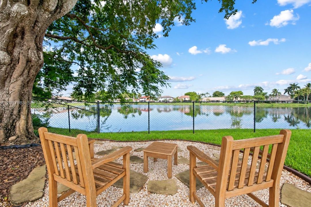 For Sale: $749,900 (3 beds, 2 baths, 1744 Square Feet)