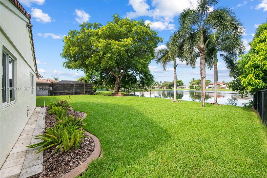 For Sale: $749,900 (3 beds, 2 baths, 1744 Square Feet)