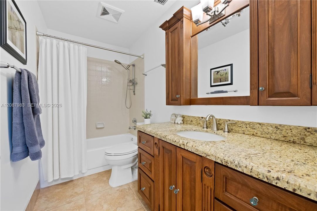 2nd Bathroom