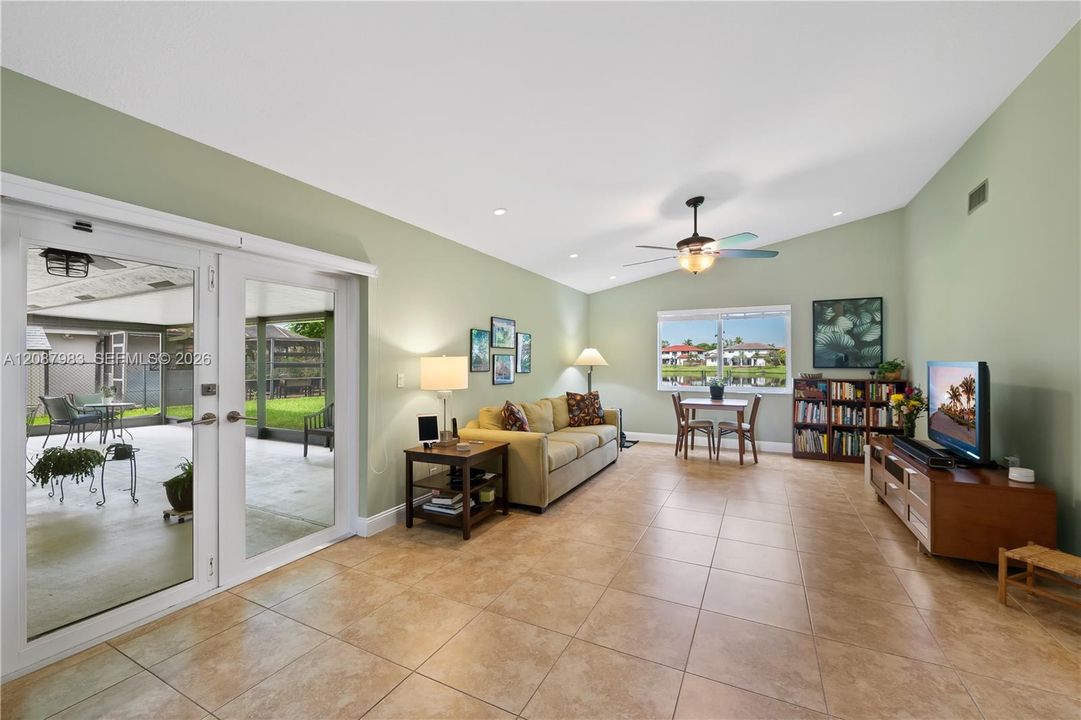 For Sale: $749,900 (3 beds, 2 baths, 1744 Square Feet)