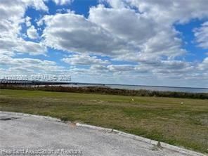 На продажу: $17,900 (0.50 acres)