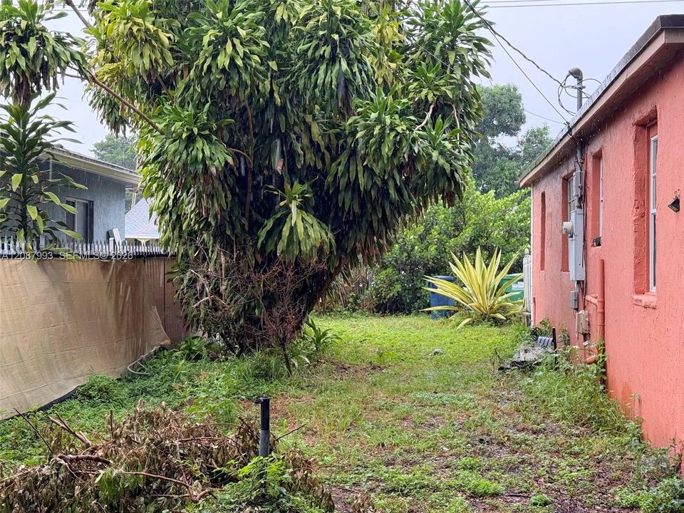 En Venta: $375,000 (2 camas, 1 baños, 912 Pies cuadrados)