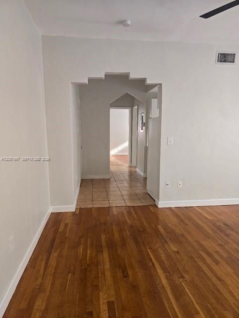 For Rent: $2,199 (1 beds, 1 baths, 500 Square Feet)